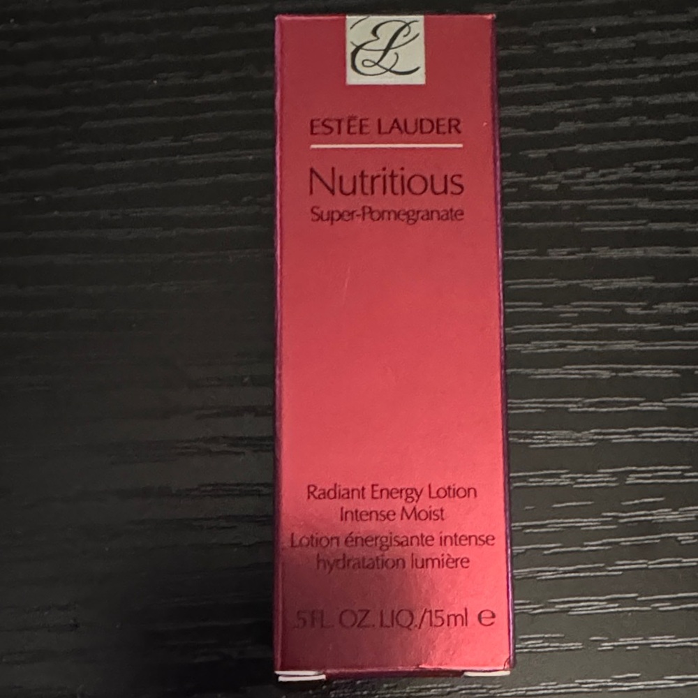 Estée Lauder Nutritious Super-Pomegranate Lotion
